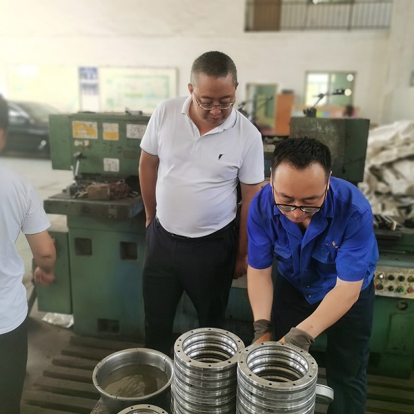 洛阳理工学院智能制造学院到我厂参观学习